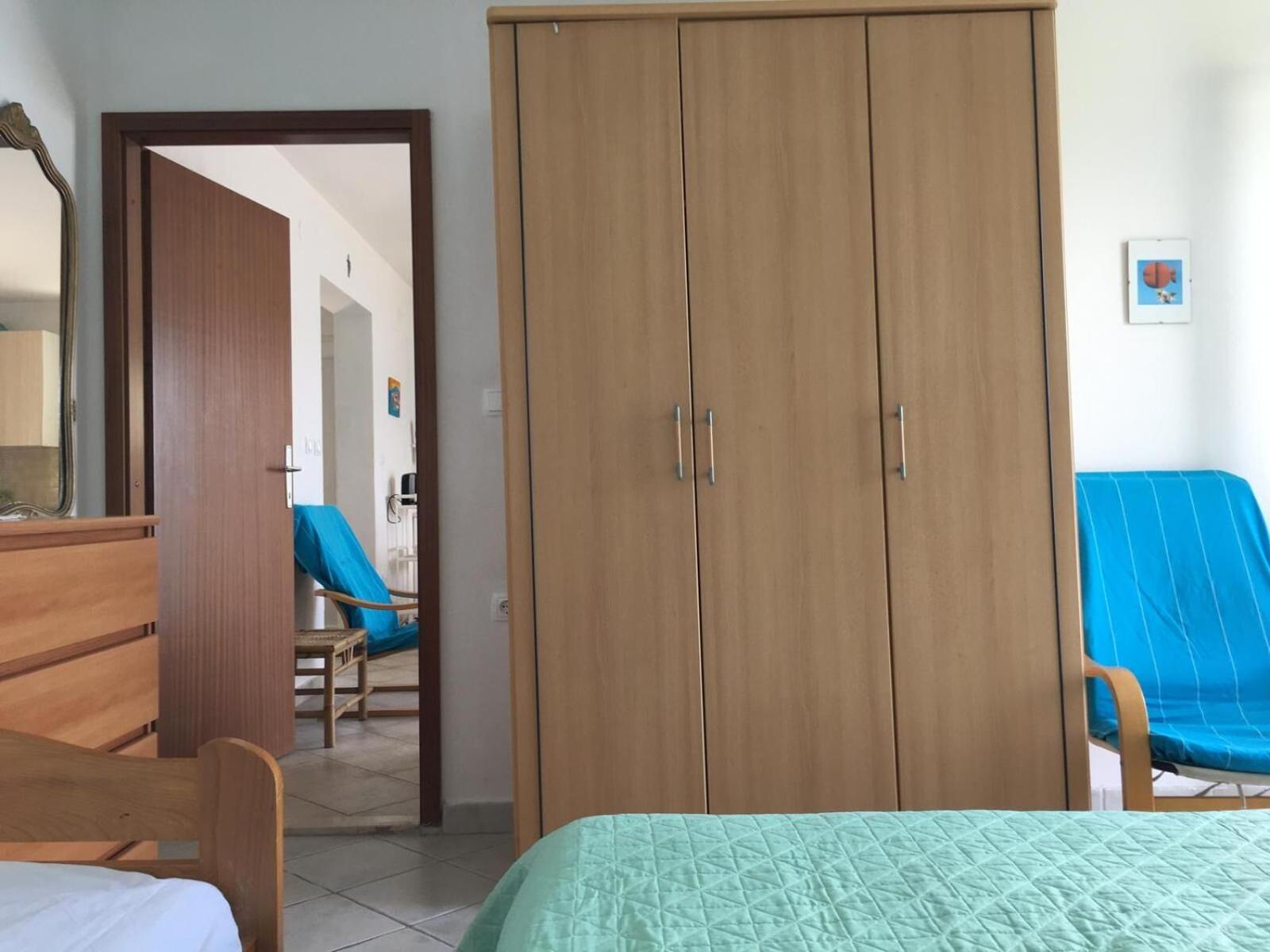 Apartments Ivan Слатине Екстер'єр фото
